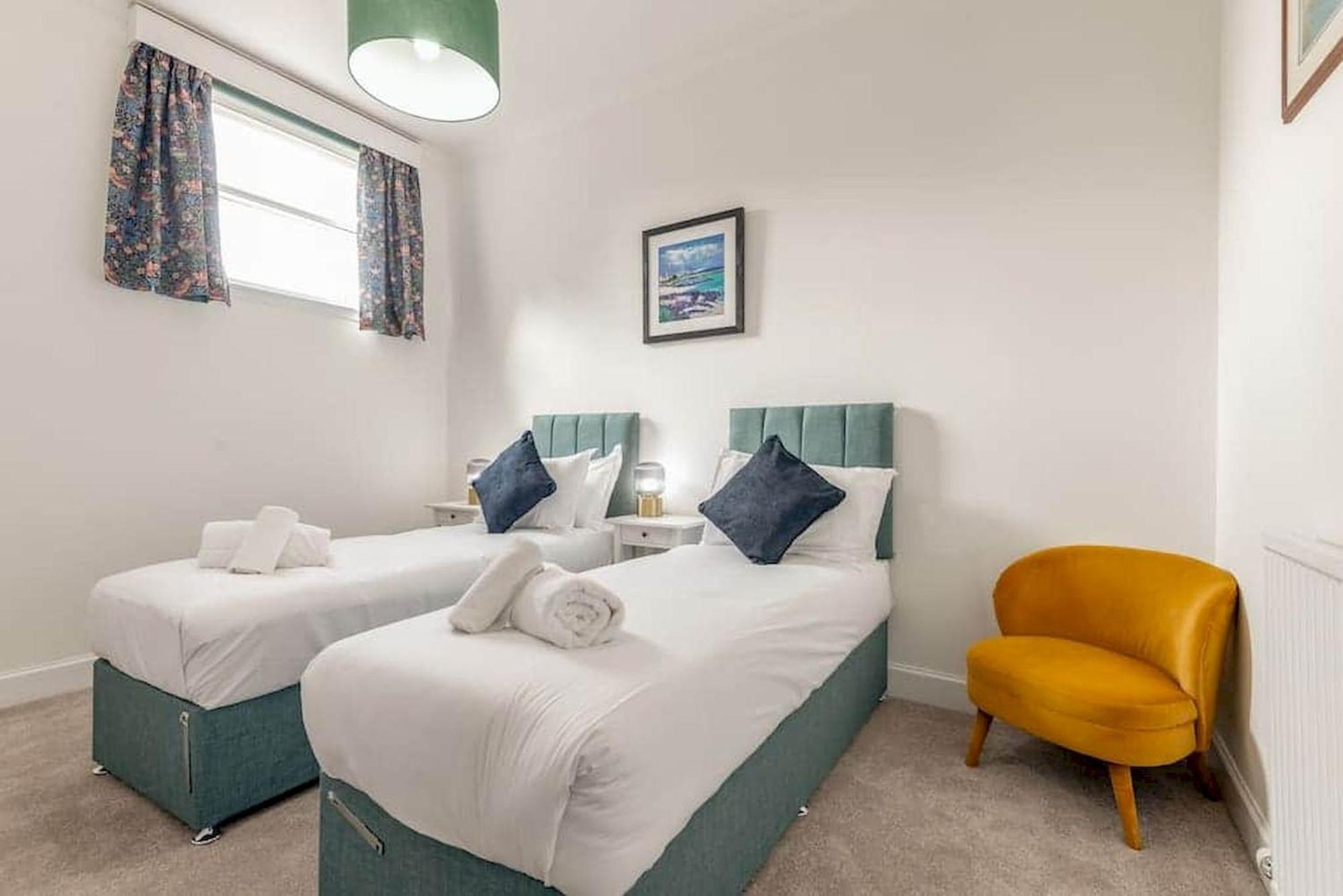 The Cross Keys Apartment - 85D Market Street Сейнт Андрюс Екстериор снимка